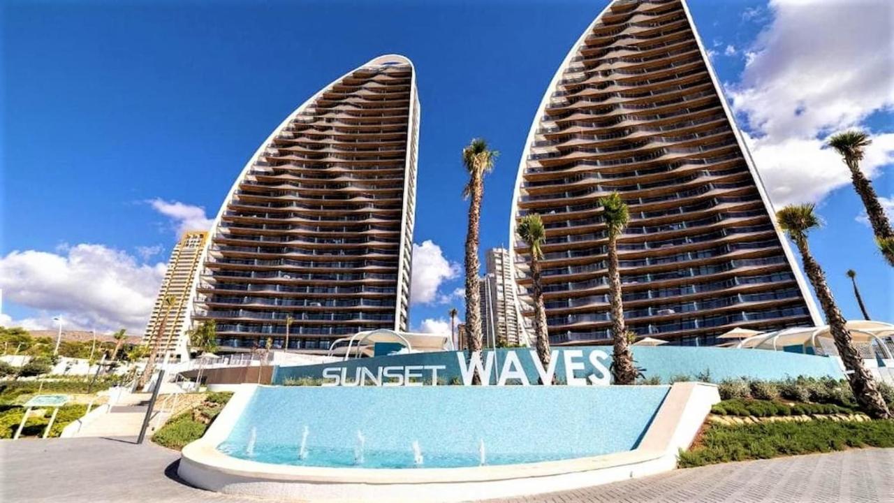 Apartamentos Sunset Waves By Sonneil Rentals Benidorm Eksteriør billede