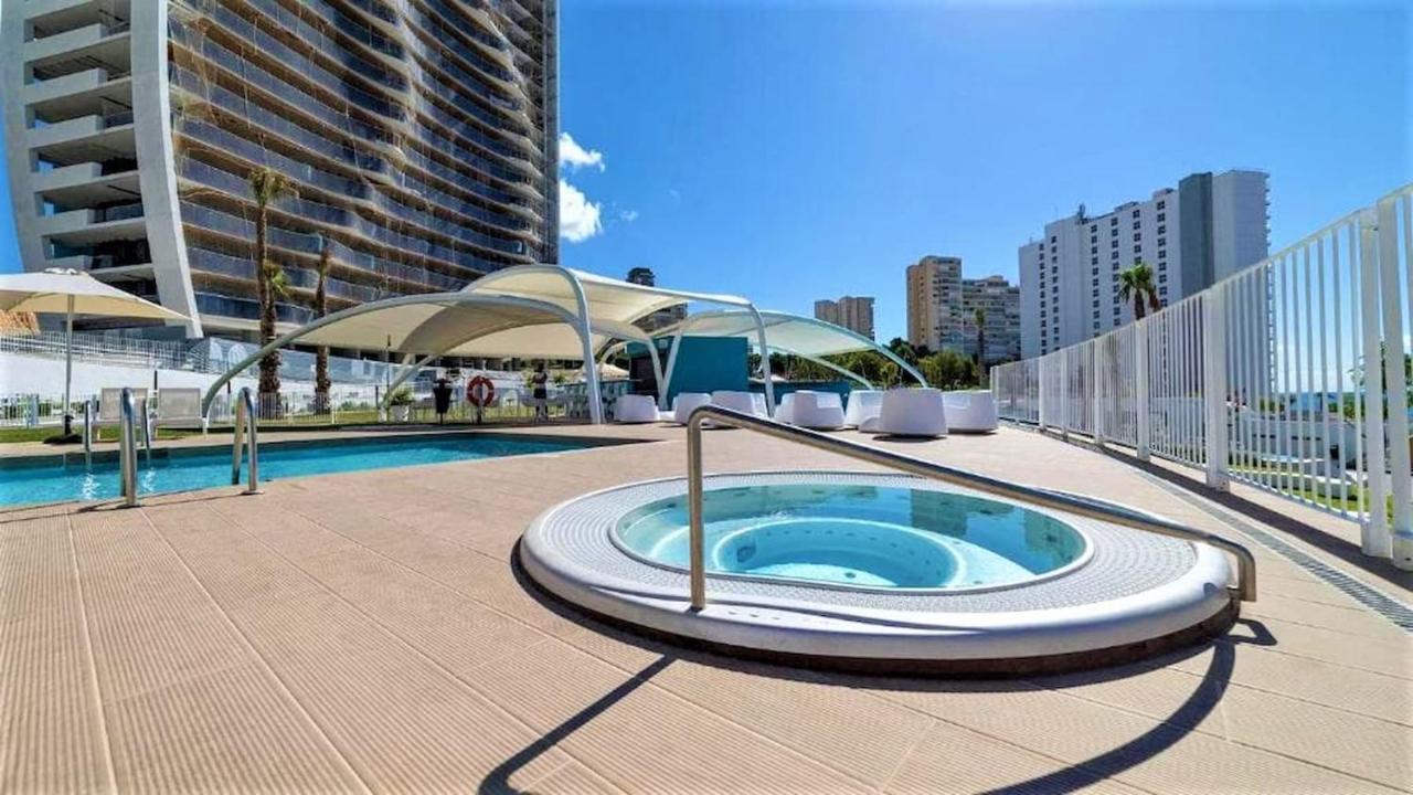 Apartamentos Sunset Waves By Sonneil Rentals Benidorm Eksteriør billede